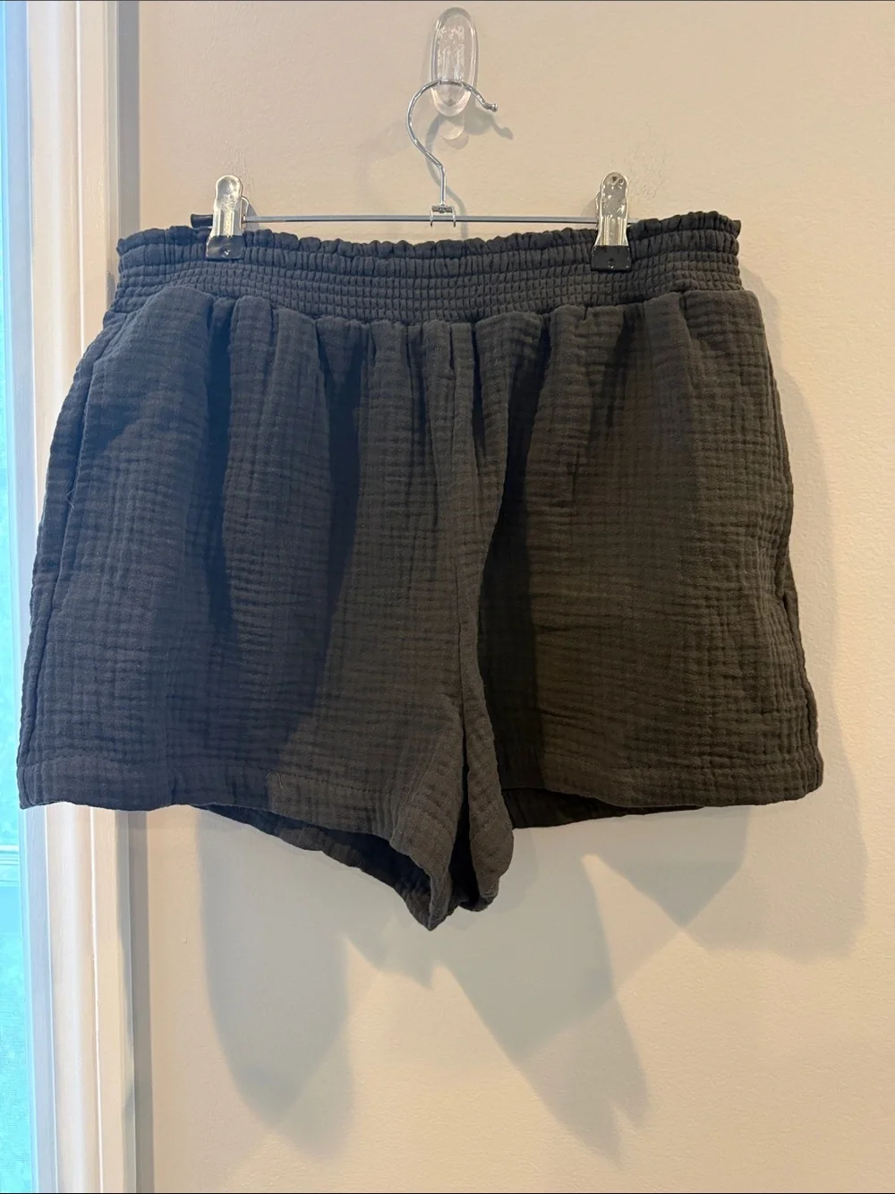 Billabong Black High-Waist Textured Pull-On Shorts gauze shorts